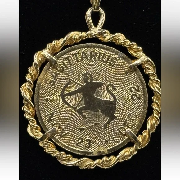 Zodiac Sign Pendant Sagittarius Necklace Gold Tone Nov / Dec Birthdays 24” Chain - Picture 2 of 3
